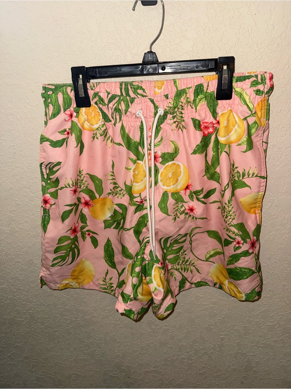 Men’s Old Navy tropical swim trunks
